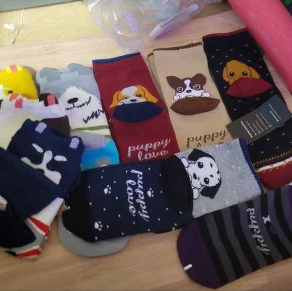 9 pair NEW Loveful Puppy Love Socks Children's Size 6- 9 Years‎ A4 - Picture 1 of 2